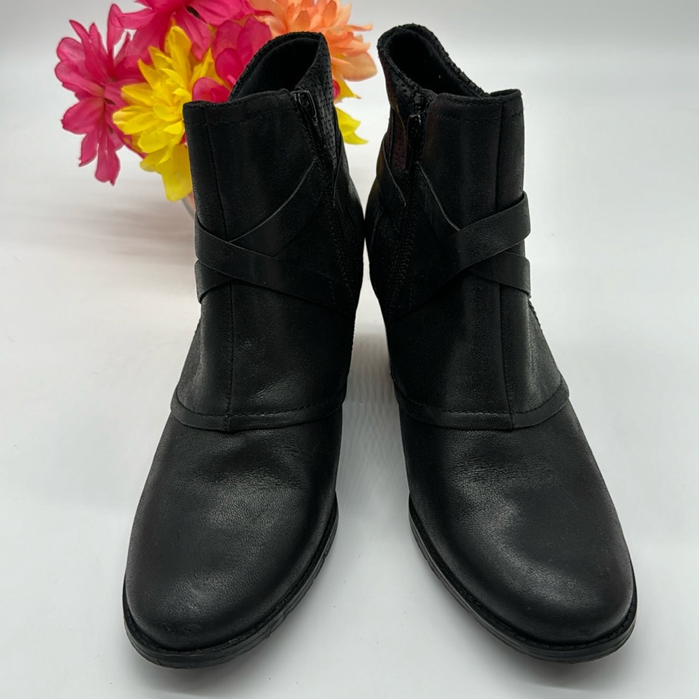 Baretraps Launa Black Leather Ankle Booties Size 10 BAB5772 - Picture 2 of 7